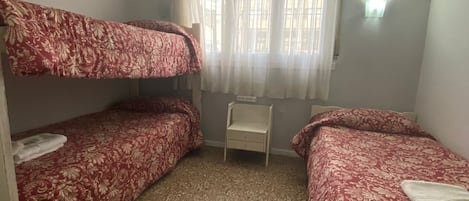 Free WiFi, bed sheets