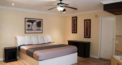 777 Motor Inn