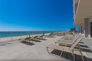Terrace/patio - Windemere 1103 | Beachfront | Seasonally Heated Pool | My Beach Getaways (Pensacola)