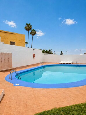 Pool - Next to the beach, centrally located, terrace with swimming pool (Puerto de la Cruz)