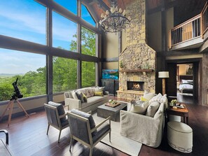 Smart TV, fireplace - Villa Serena - Luxury Group Retreat w/ Casita | Private Pickleball | Hot tub | Sauna | Cold Plunge (Blue Ridge)