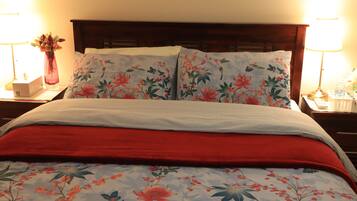 1 chambre, bureau, fer et planche à repasser, accès au Wi-Fi (inclus)