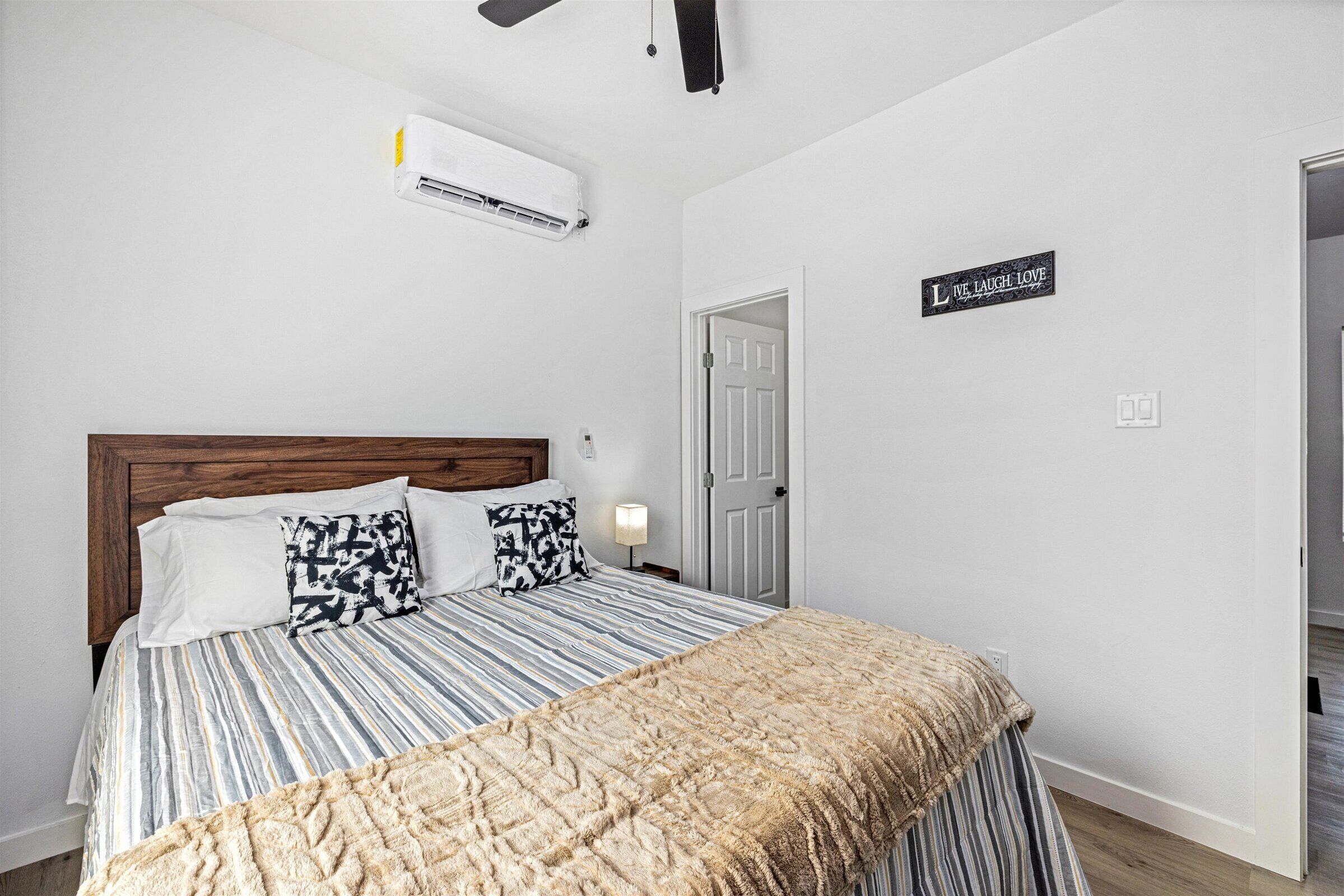 1 bedroom, free WiFi, bed sheets