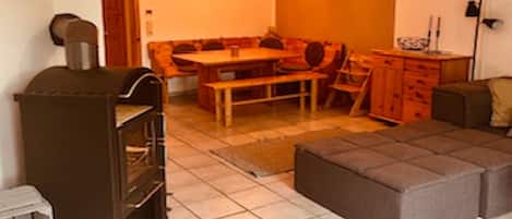 Apartment | Living room | DVD player