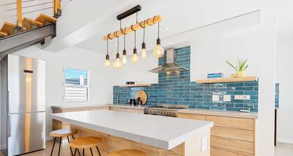 Waterbird Coastal Retreat