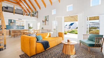 House (2 Bedrooms) | Front of property