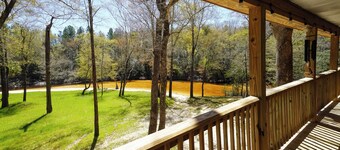 Tranquil 3-bedroom house with AC in charming Citronelle on Escatawpa River.