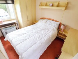 2 habitaciones, decoración personalizada y muebles diferentes 