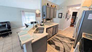 Maison, accessible aux personnes à mobilité réduite | 4 chambres