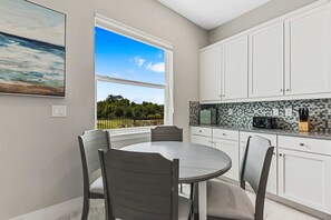 Dining - Eagle Trace Birdie: Water Park, Golf View, Near Disney (Kissimmee)