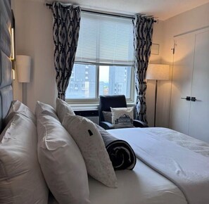 Iron/ironing board, WiFi, bed sheets - Spacious 3-bedroom apartment in Manhattan with fired place and Gym (New York)
