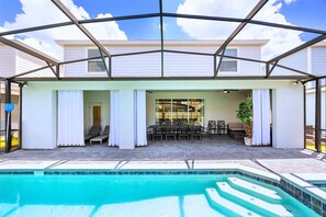 Interior - Upstay Villa w Theater, Game Room, Pool+hot Tub (Davenport)