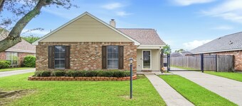Big Cat Bungalow Stylish Retreat Near LSU
