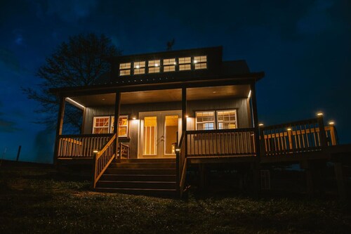The Ember Cabin | Cabin· Farm · Ohio