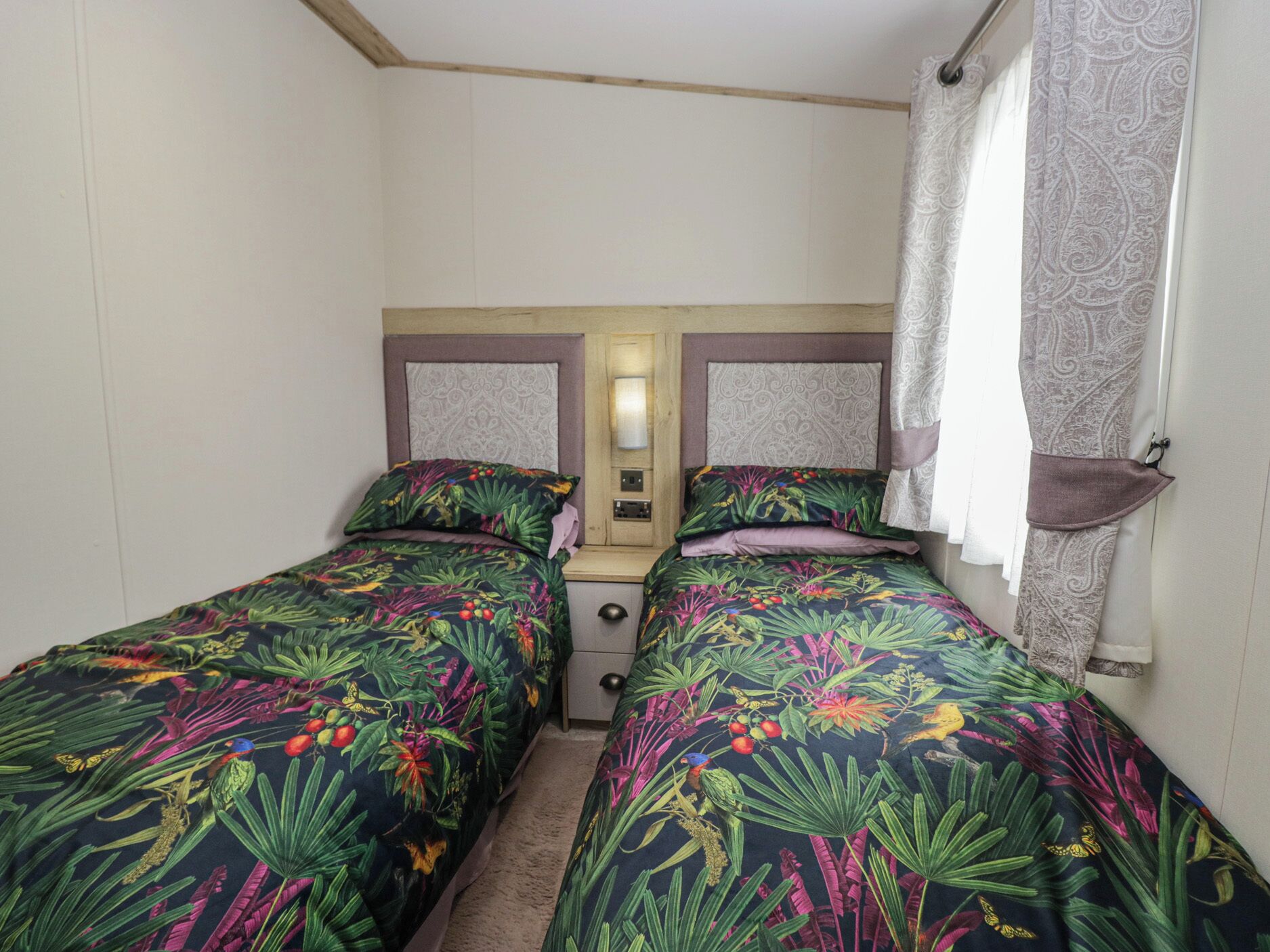 2 dormitorios, wifi gratis, decoración individual