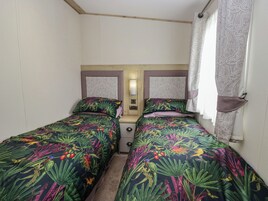 2 bedrooms, WiFi (free), individually decorated, individually furnished