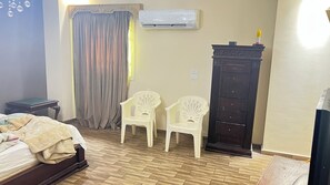 Room - •	Budget Room Next to Pyramids | Clean & Quiet (Giza)
