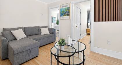 Huge Home Near Downtown Boston! Bow Market, Harvard, MIT, Union Square!
