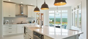 The Inn at Stinson Vineyards- Entire Inn, Exclusive Buyout