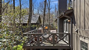 Terrace/patio - Ashmeyer's, Walk to Town (Highlands)
