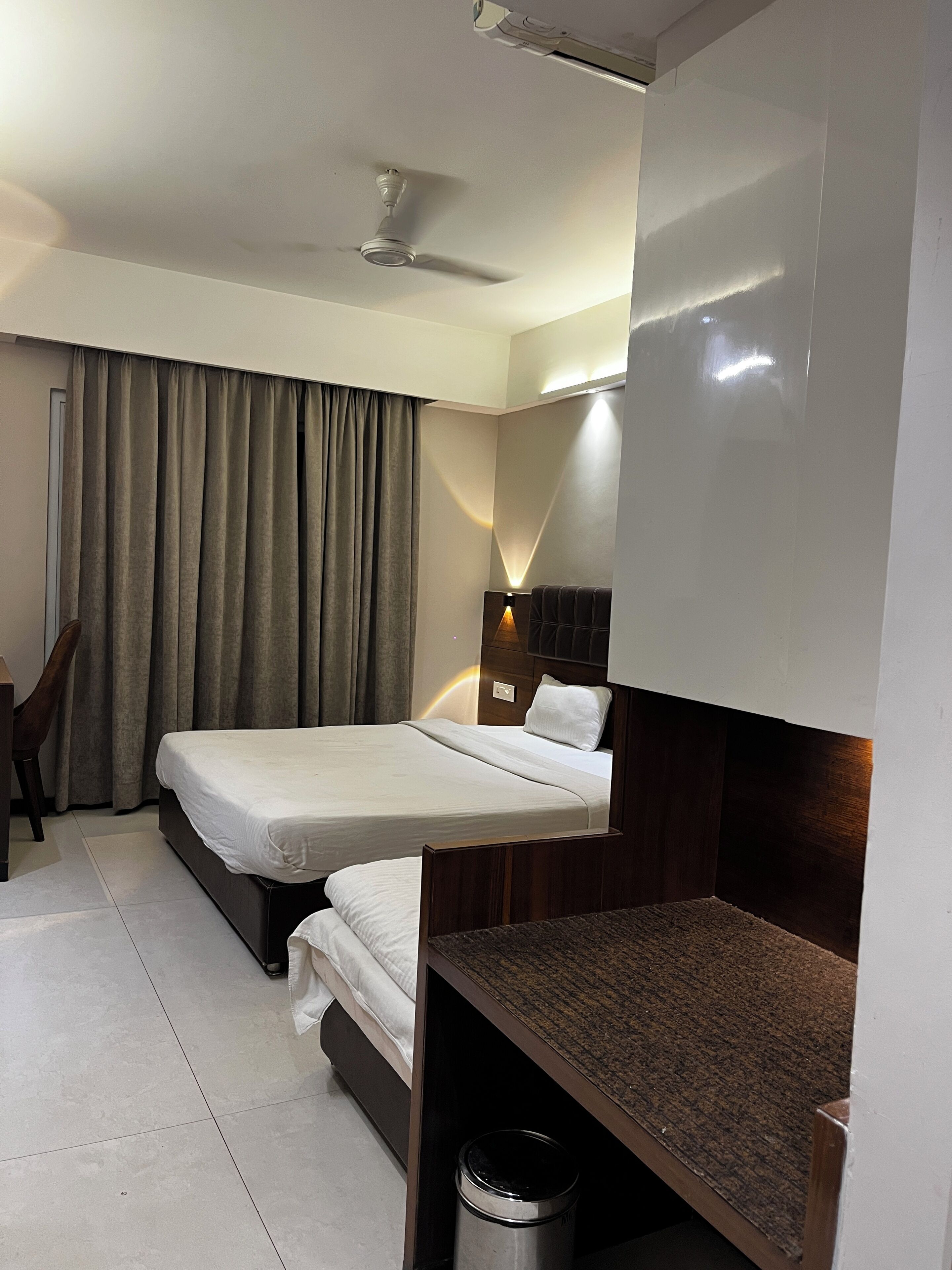 Deluxe Double Room, City View | Desk, laptop workspace, blackout drapes, free WiFi