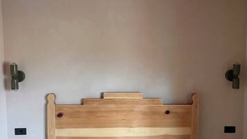 Premium Single Room, Non Smoking | Interior