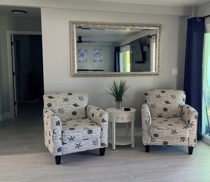 Interior - Newly Renovated Waterfront 3 Bed, 2 bath w/private dock in Homosassa Springs (Homosassa)