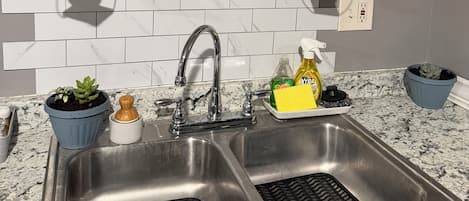 Microwave, oven, stovetop, coffee/tea maker