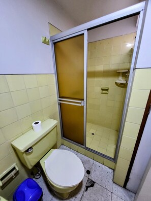 Bathroom - Vrbo Property (Miraflores)