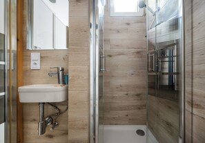 Bathroom - Tamka Powiśle Superior Studio (Warszawa)