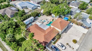 Exterior - Beach Loft - Heated Pool & Spa, Slide, Fire Pit (Bradenton)