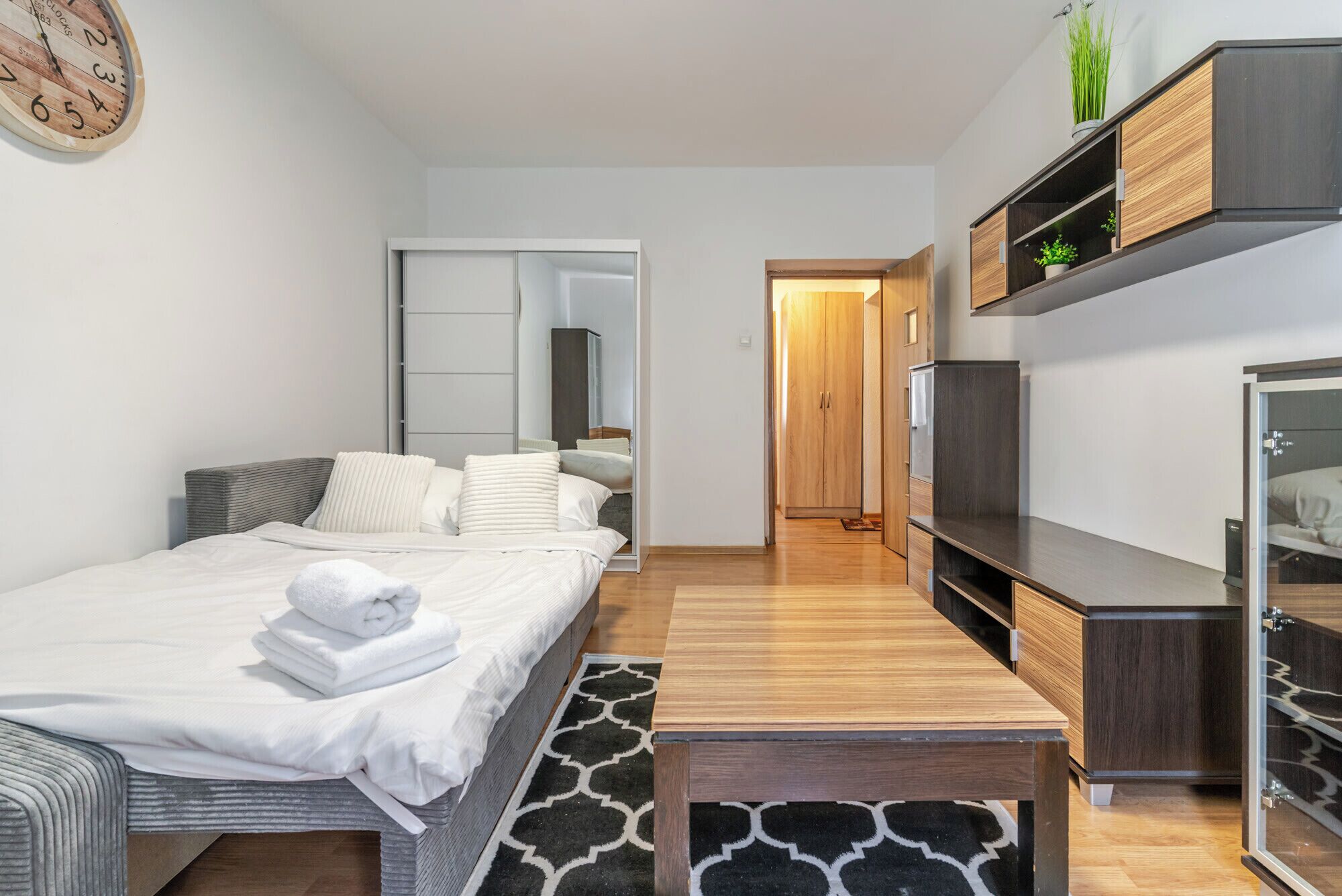 1 bedroom, iron/ironing board, WiFi, bed sheets