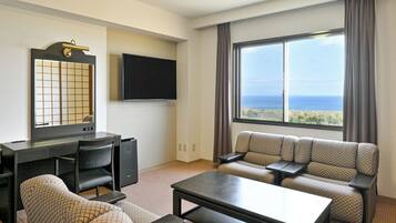 Japanese-style Room, Ocean View | Living area