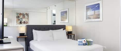 1 habitación, tabla de planchar con plancha, wifi y ropa de cama