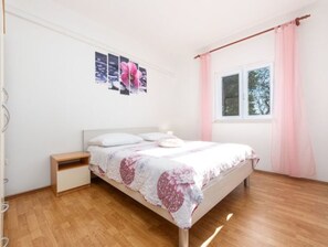 Room - Holiday House Laetitia with pool by Interhome (Budak)