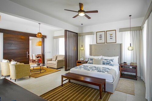 Hilton Luxury Hotel – Rooms Only | Mandatory All-Inclusive Paid At Hotel