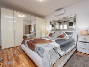 Room - Villa Ancora for 10 guests, No.2 by Interhome (Donje Rastane)