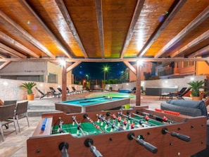 Games room - Villa Ancora for 10 guests, No.2 by Interhome (Donje Rastane)