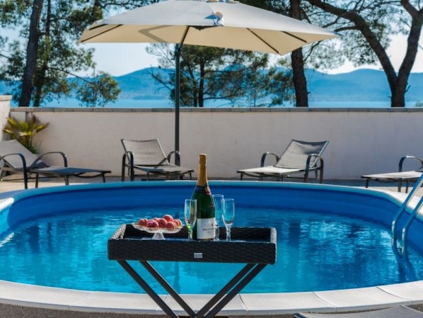 Pool - Beautiful villa Horizon by Interhome (Crno)