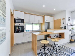 Unclassified image, 3 of 30, button - Apartment  by Interhome (Vir)