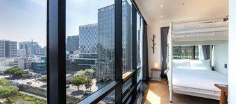 HOTEL LETS ABOVE