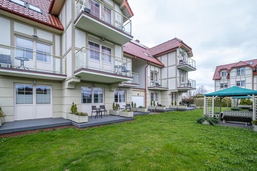 Beautiful and Spacious Apartment With a Balcony