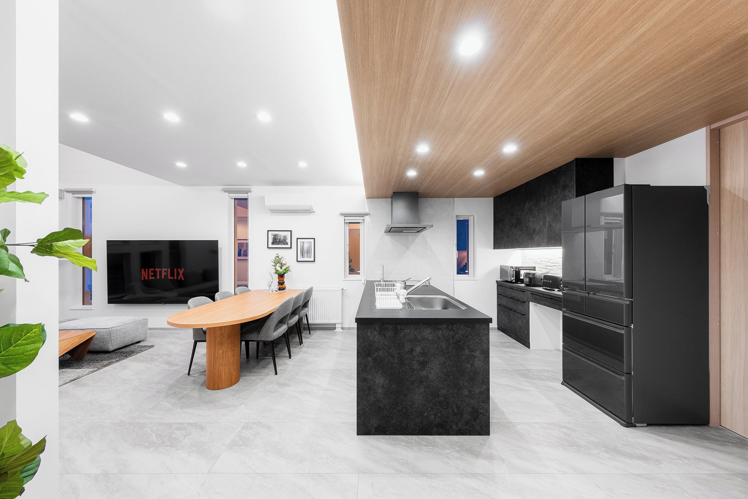 Apartament | Cuina privada | Frigorífic, microones, placa de cuina i rentaplats 