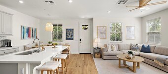 RMV Gem - FamilyFriendly, Amenities, Rooftop Views