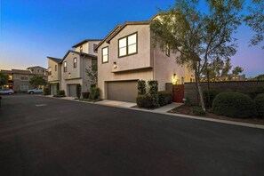 Exterior - RMV Gem - FamilyFriendly, Amenities, Rooftop Views (Ladera Ranch)