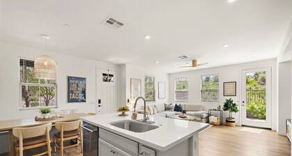 RMV Gem - FamilyFriendly, Amenities, Rooftop Views