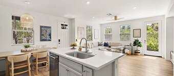 RMV Gem - FamilyFriendly, Amenities, Rooftop Views