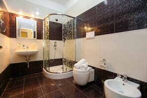 Bathroom - 207A, Diamond Two Bedroom Apartment, Vlore, Albania (Vlore)