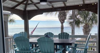 Beachfront Townhouse(21) Pet Friendly Covered Deck
