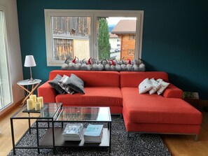 TV, DVD player - Tgèsa Curnagl, (Sedrun), 141.01 by Interhome (Sedrun)